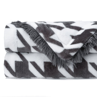 Houndstooth Throw Blanket