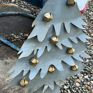 34 Inch Metal Christmas Tree with Decorative Bells Yard Stake