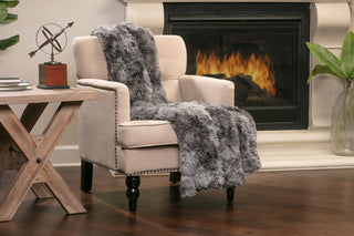 Wolf Faux Long Fur Throw Blanket