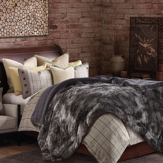 Wolf Faux Long Fur Throw Blanket