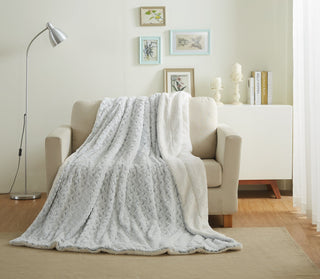 Faux Fur Snowy Owl Super Soft Throw Blanket