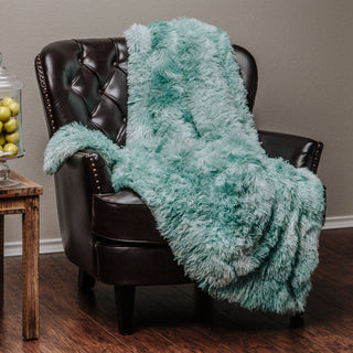 Wolf Faux Long Fur Throw Blanket