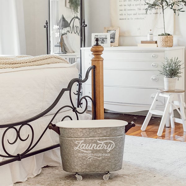 Vintage Farmhouse Rolling Oval Laundry Bin